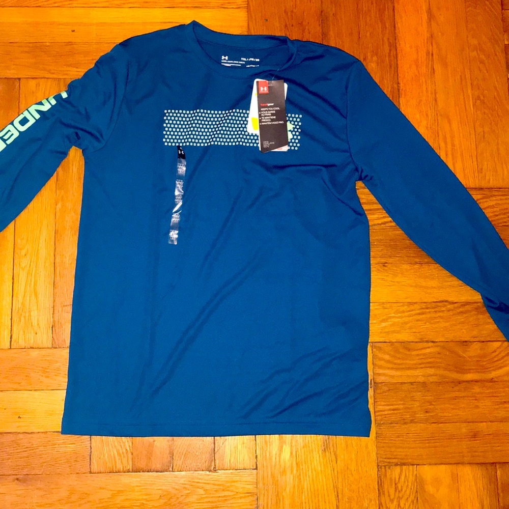 Boy’s Under Armour long sleeved Teal shirt